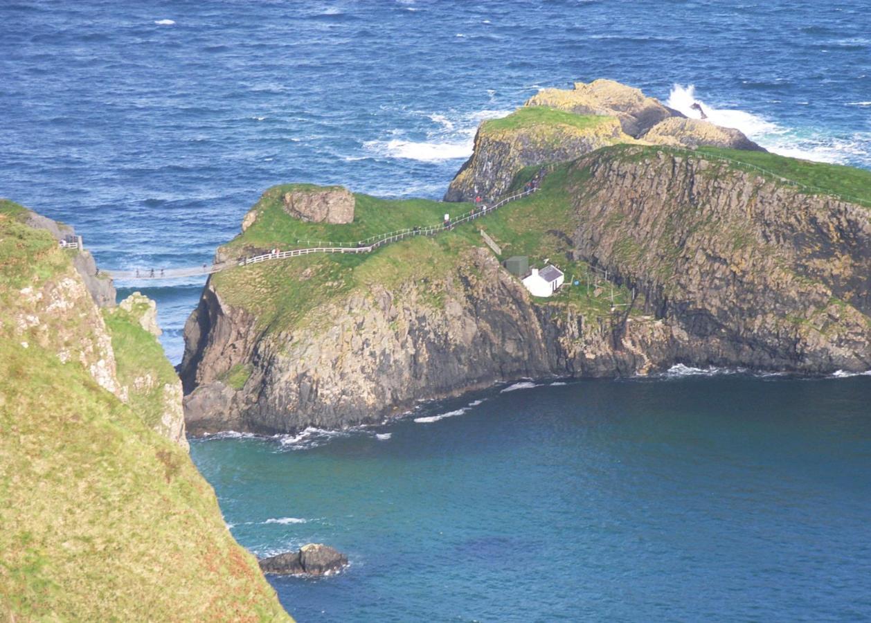 Main Street Cottage, Ballintoy Eksteriør bilde